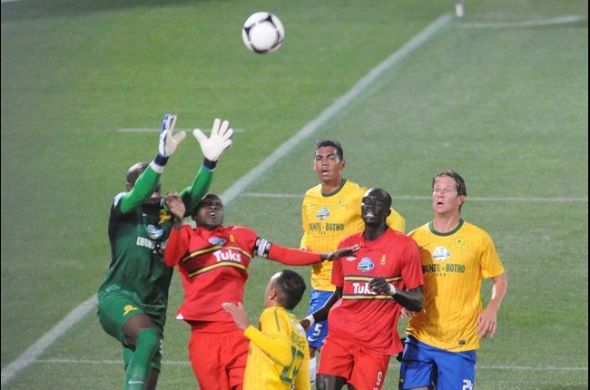 Khama Billiat Rallies Sundowns' Defence