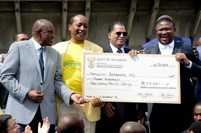 Fikile Mbalula Advises Sundowns Players On Spending Habits
