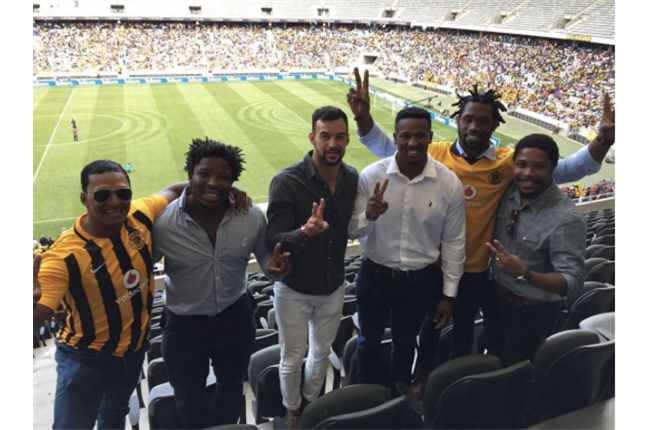 Amakhosi Fan Siya Kolisi Hangs Out With Chiefs Defender