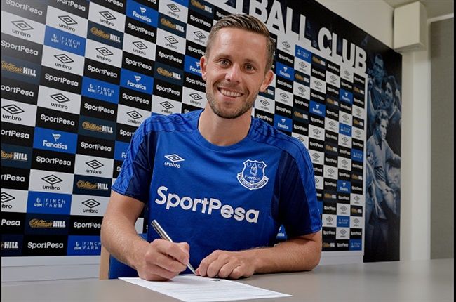 Everton Break Club Transfer Record To Sign Swansea Star £45m