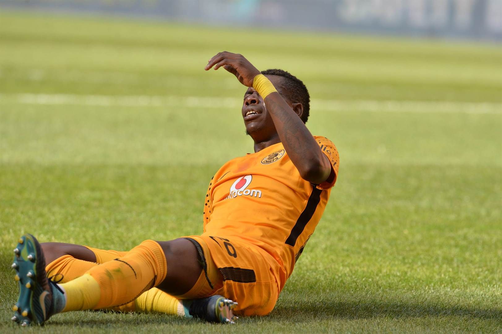Hadebe also came off with an ankle injury.