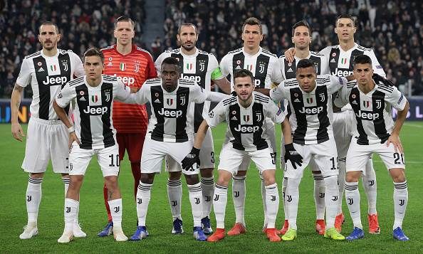 9) Juventus – 2 195 points