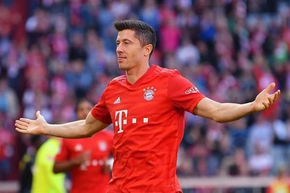 1) Robert Lewandowski (Bayern Munich) – 11 goals