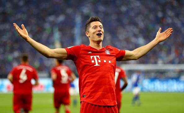 2) Robert Lewandowski (Bayern Munich) – 23 goals 