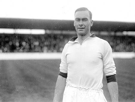 Gordon Hodgson (England) – born in Johannesburg