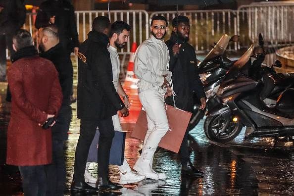 Neymar's friends and family arrive at his birthday