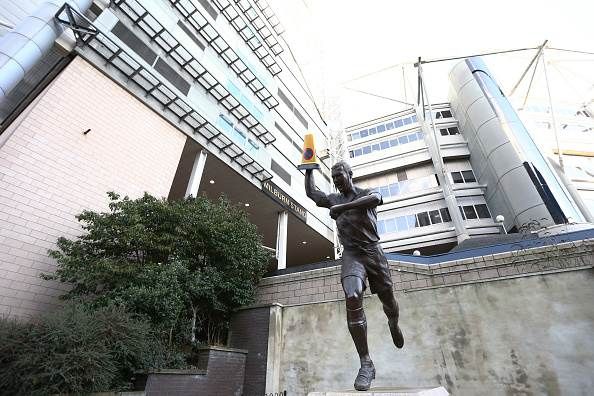 Alan Shearer (statue location: St James' Park) 