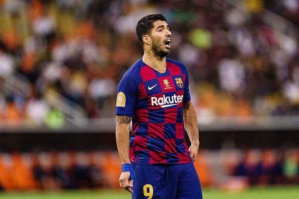 3) Luis Suarez – £290 000 a week