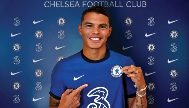 10) Thiago Silva – £104 000