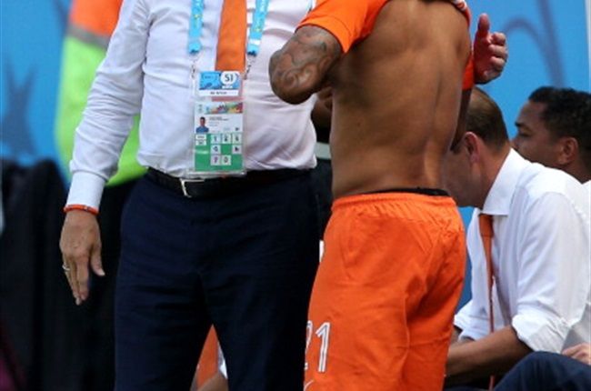 'Memphis Depay Is Not Lionel Messi & Could Struggle At FC Barcelona'