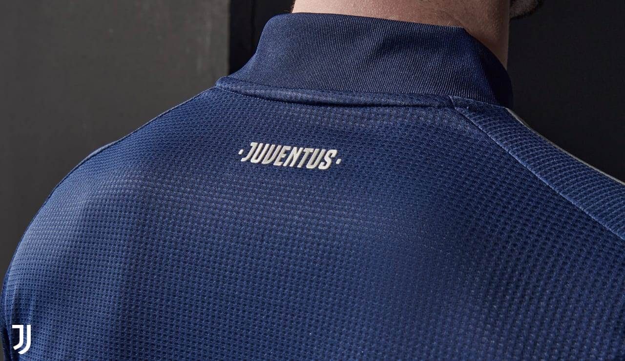Juventus' 2020/21 away kit 