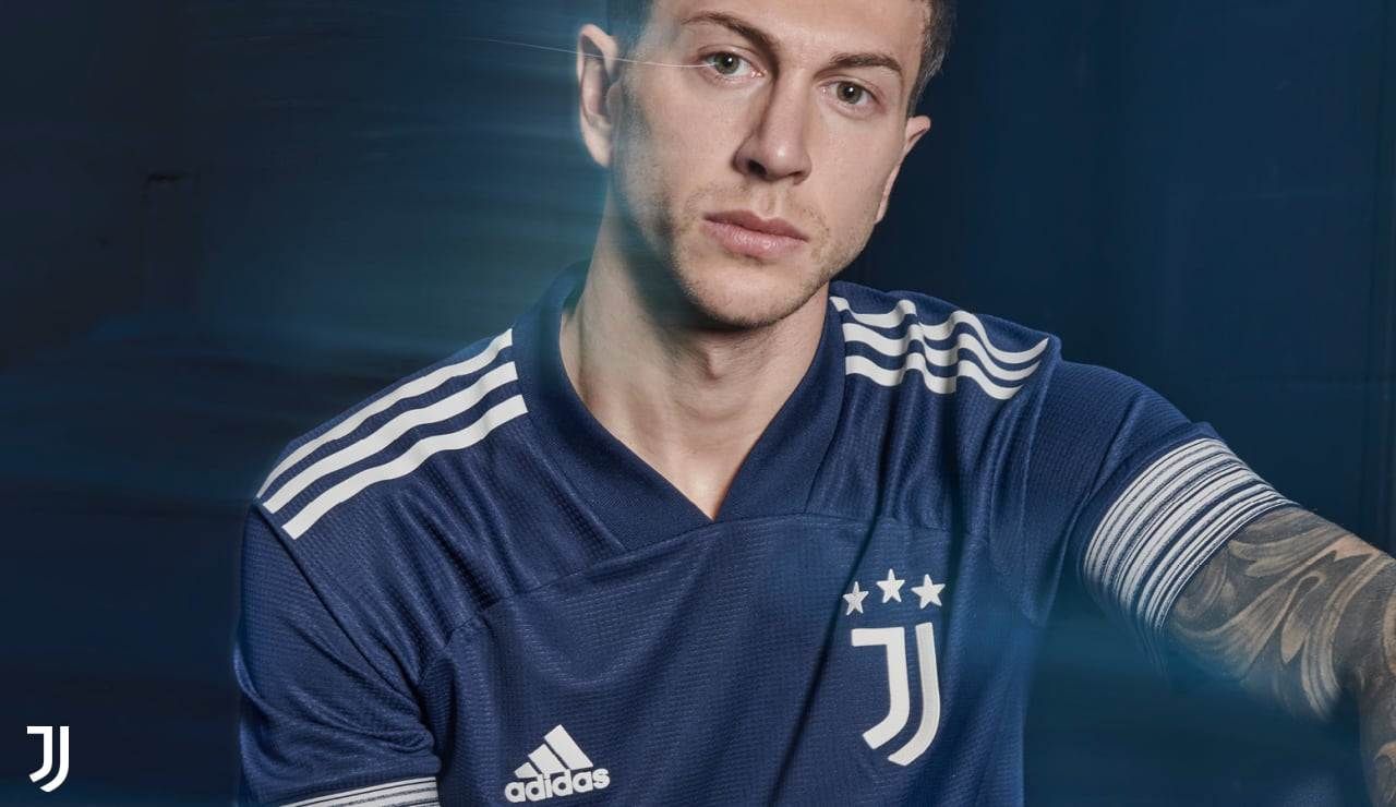 Juventus' 2020/21 away kit 