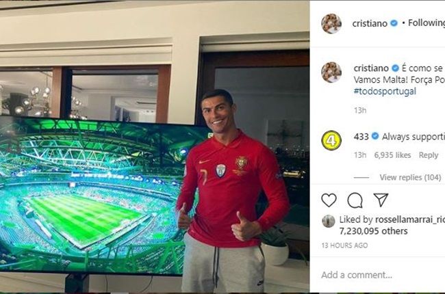 Cristiano Ronaldo Stuns With Topless Picture In Isolation