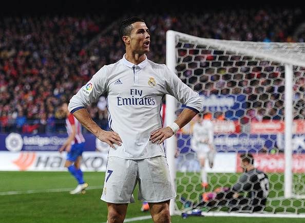 10. Cristiano Ronaldo (Real Madrid) - 450 goals