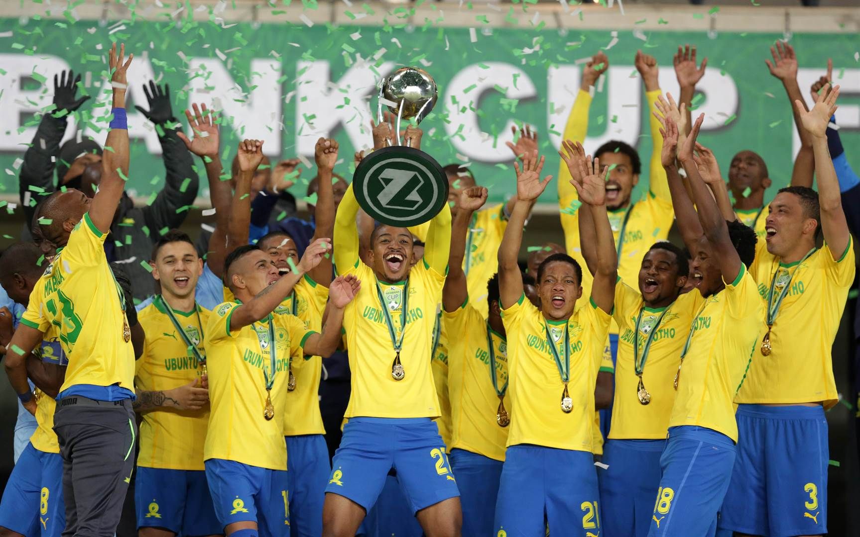 Mamelodi Sundowns players lifting the Nedbank Cup 