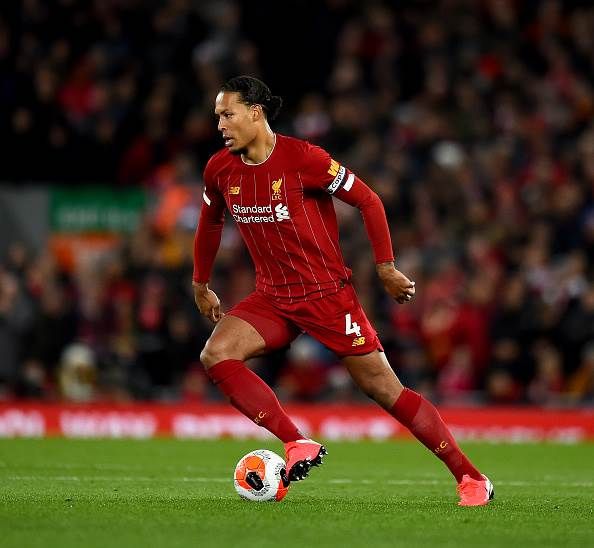 4) Virgil van Dijk – £165 000 a week