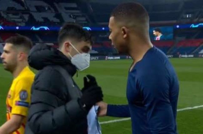 Kylian Mbappe Asks For Barca Star's Shirt