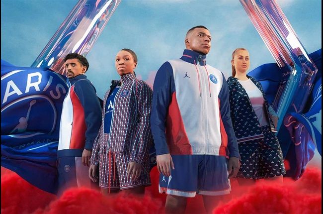 Gallery: Paris Saint-Germain Unveil Stylish 2021/22 Home Kit