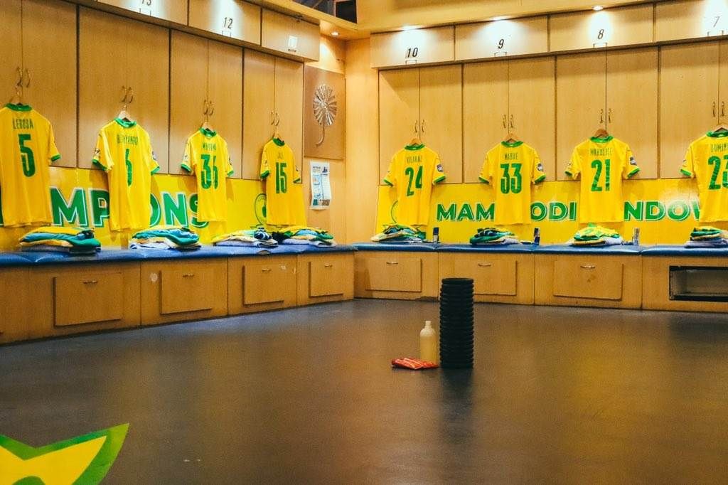 The Sundowns dressing room before kickoff. Image b
