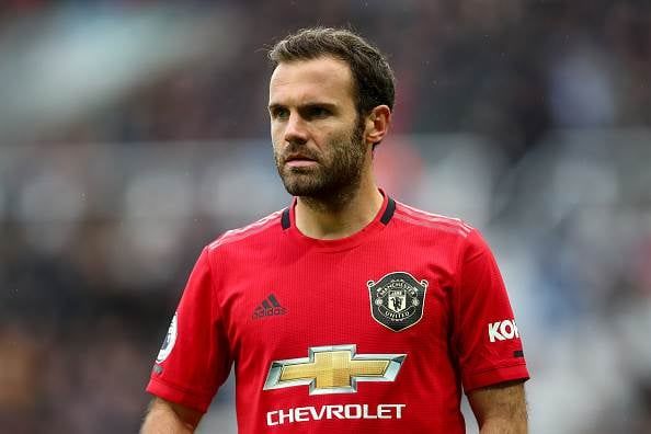 8) Juan Mata – £160 000