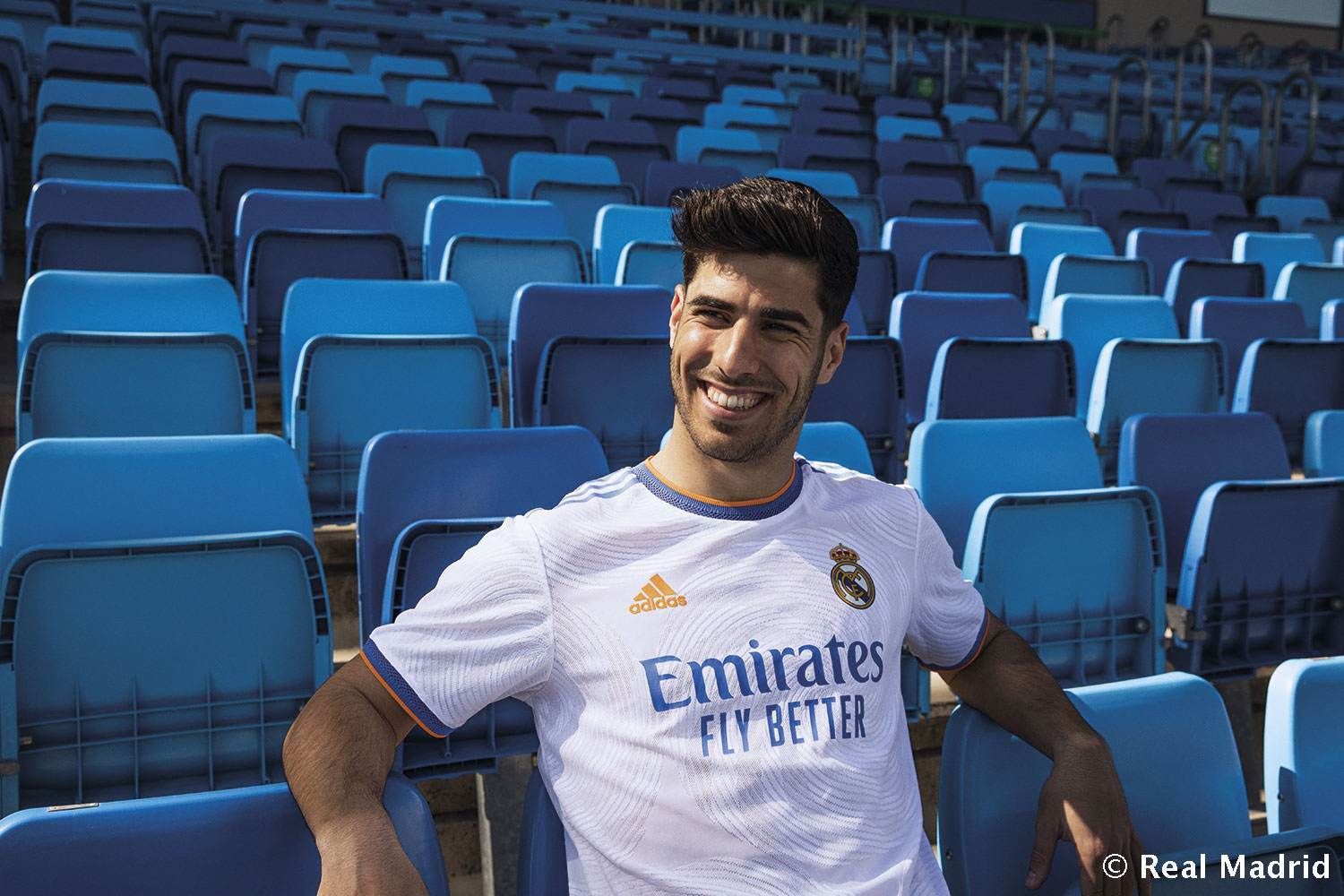 Real Madrid's 2021/22 home shirt 