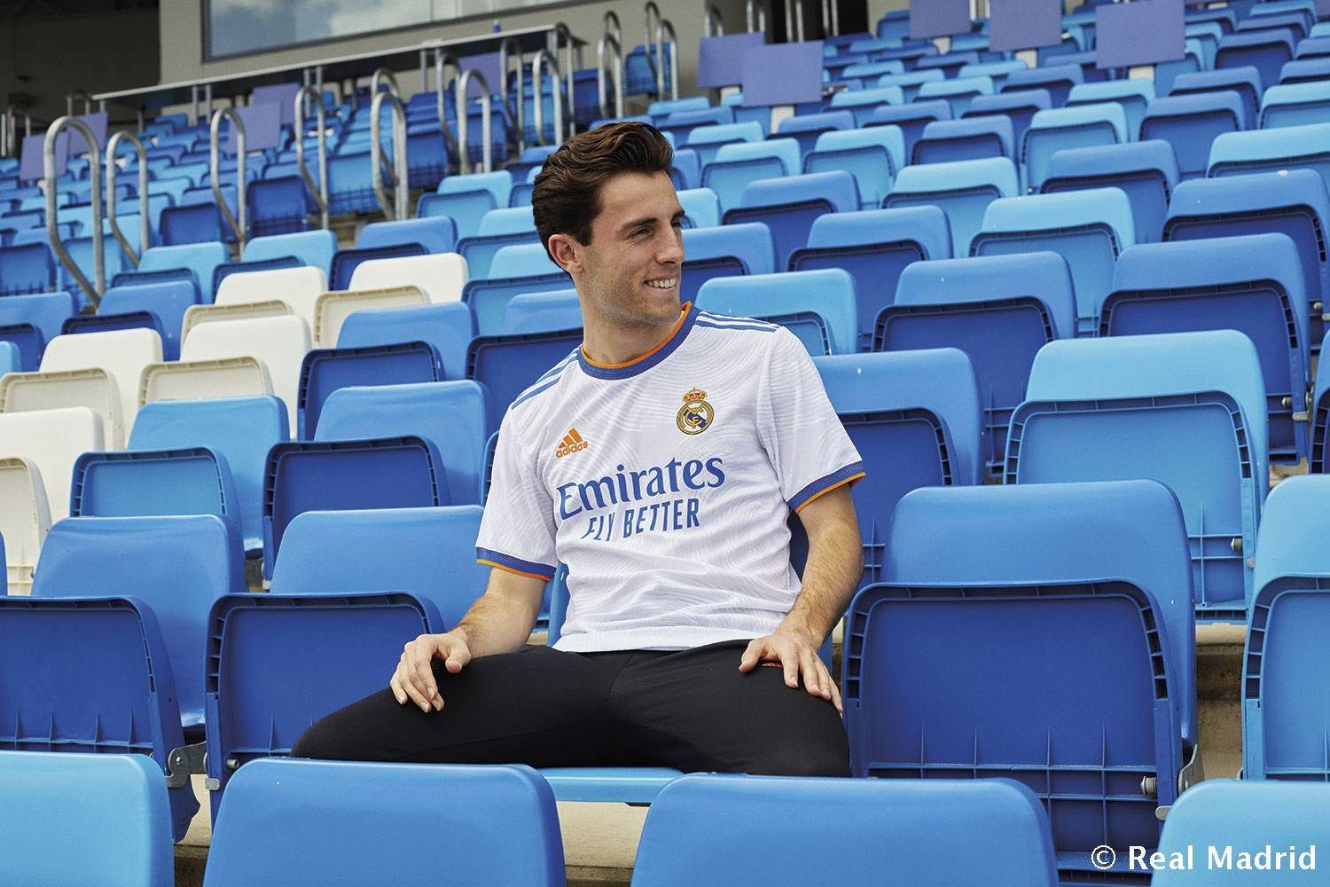Real Madrid's 2021/22 home shirt 