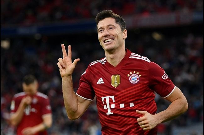 Bundesliga Wrap: Robert Lewandowski Sets New Record With Latest Hat-Trick