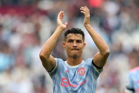 1. Cristiano Ronaldo (Manchester United/Portugal)–