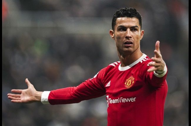 Cristiano Ronaldo sends message to Manchester United teammates
