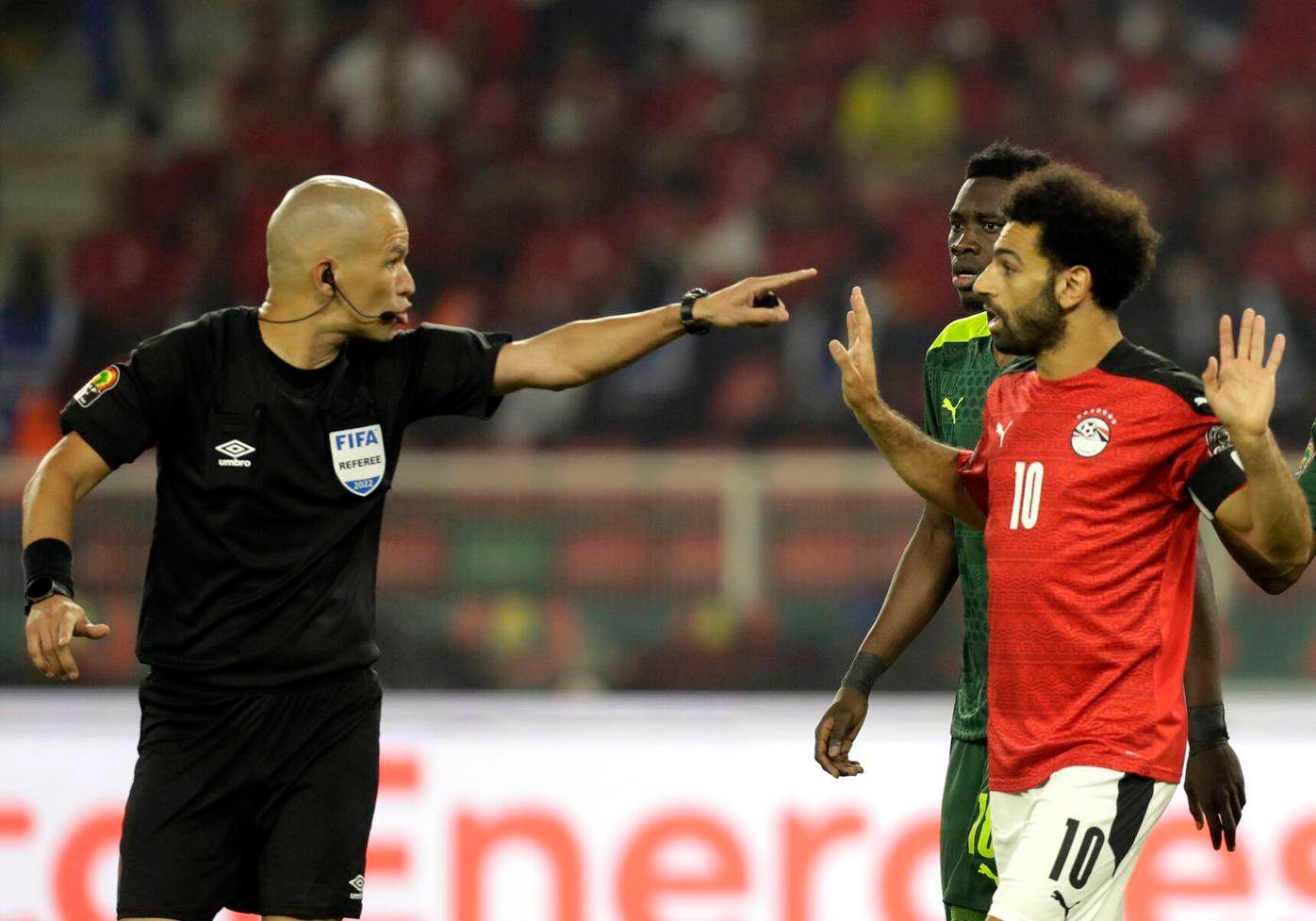 Victor Gomes and Mohamed Salah