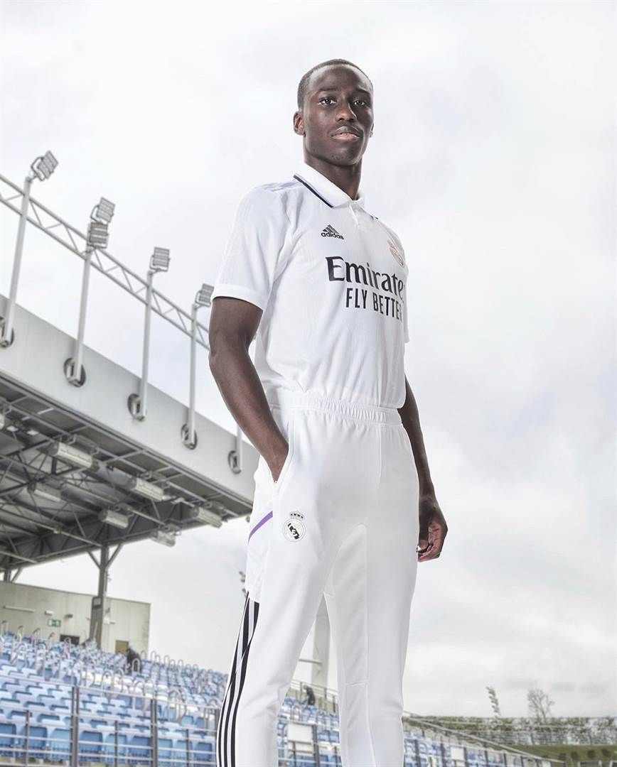 Real Madrid 2022/23 home shirt 