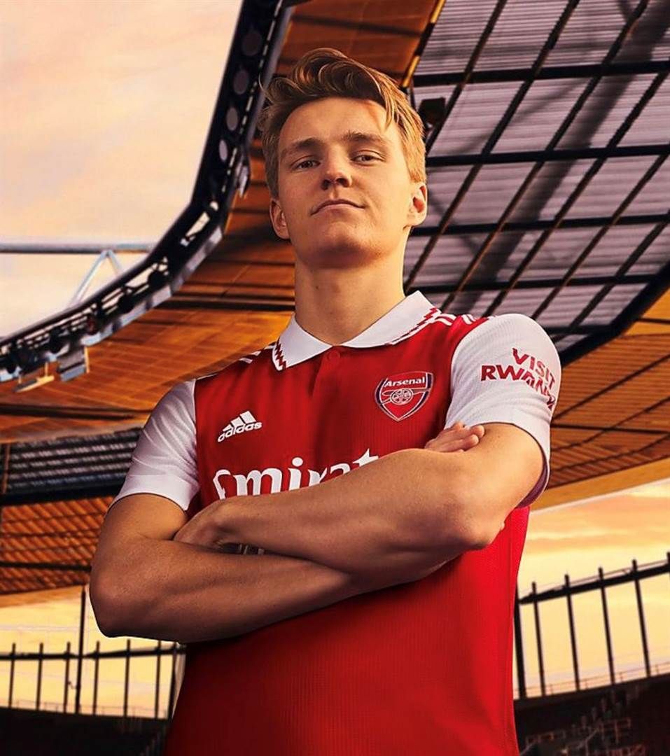 Arsenal 2022/23 home shirt 
