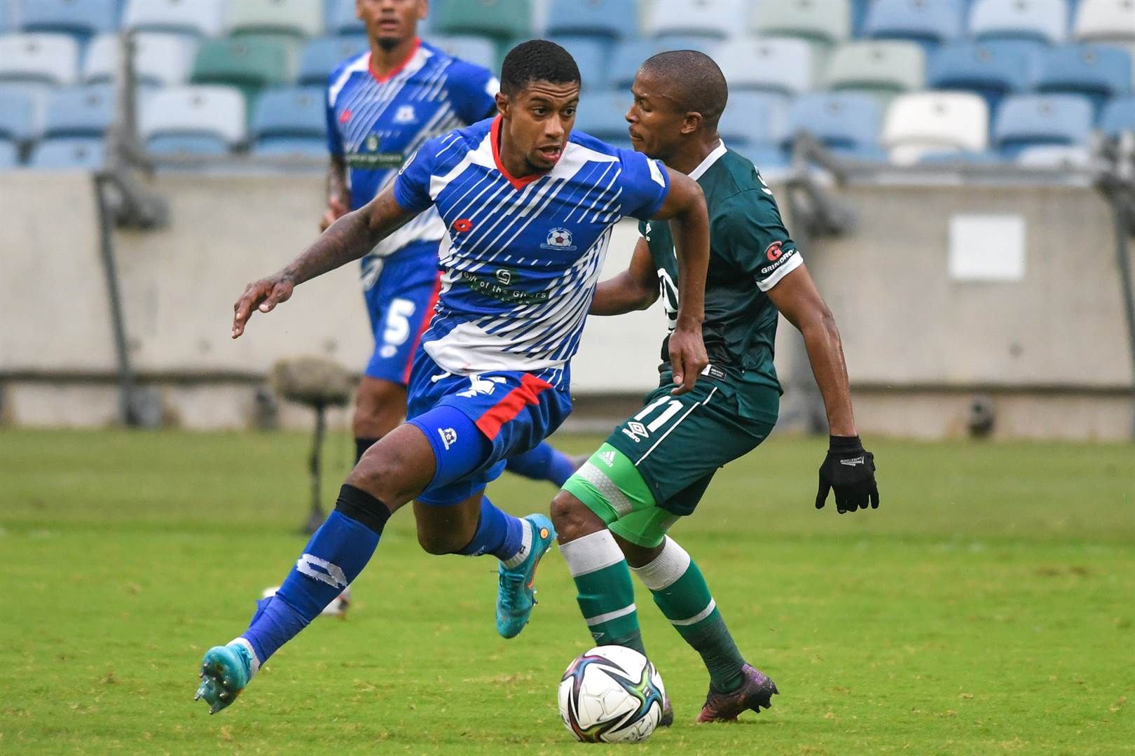 Steven Pereira (left).