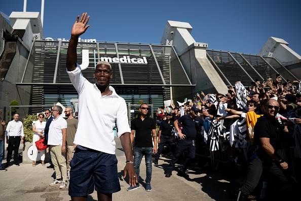 Paul Pogba arrives for Juventus medical 