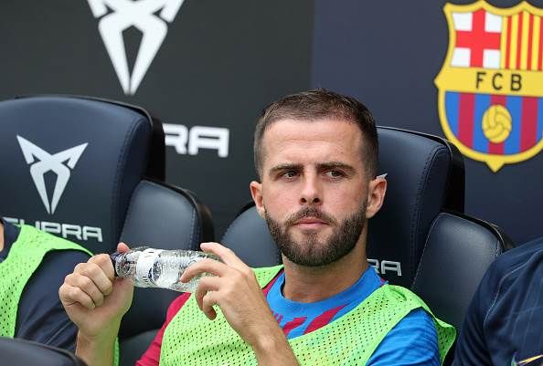 5. Miralem Pjanic – €300 385 