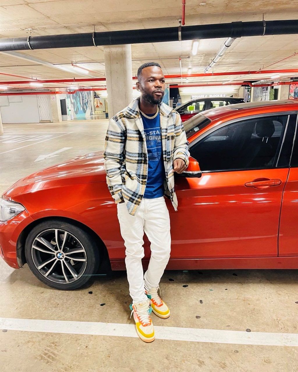 Golden Arrows' Knox Muthizwa alongside his sizzlin
