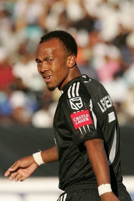 Gift Leremi during his time at Orlando Pirates.