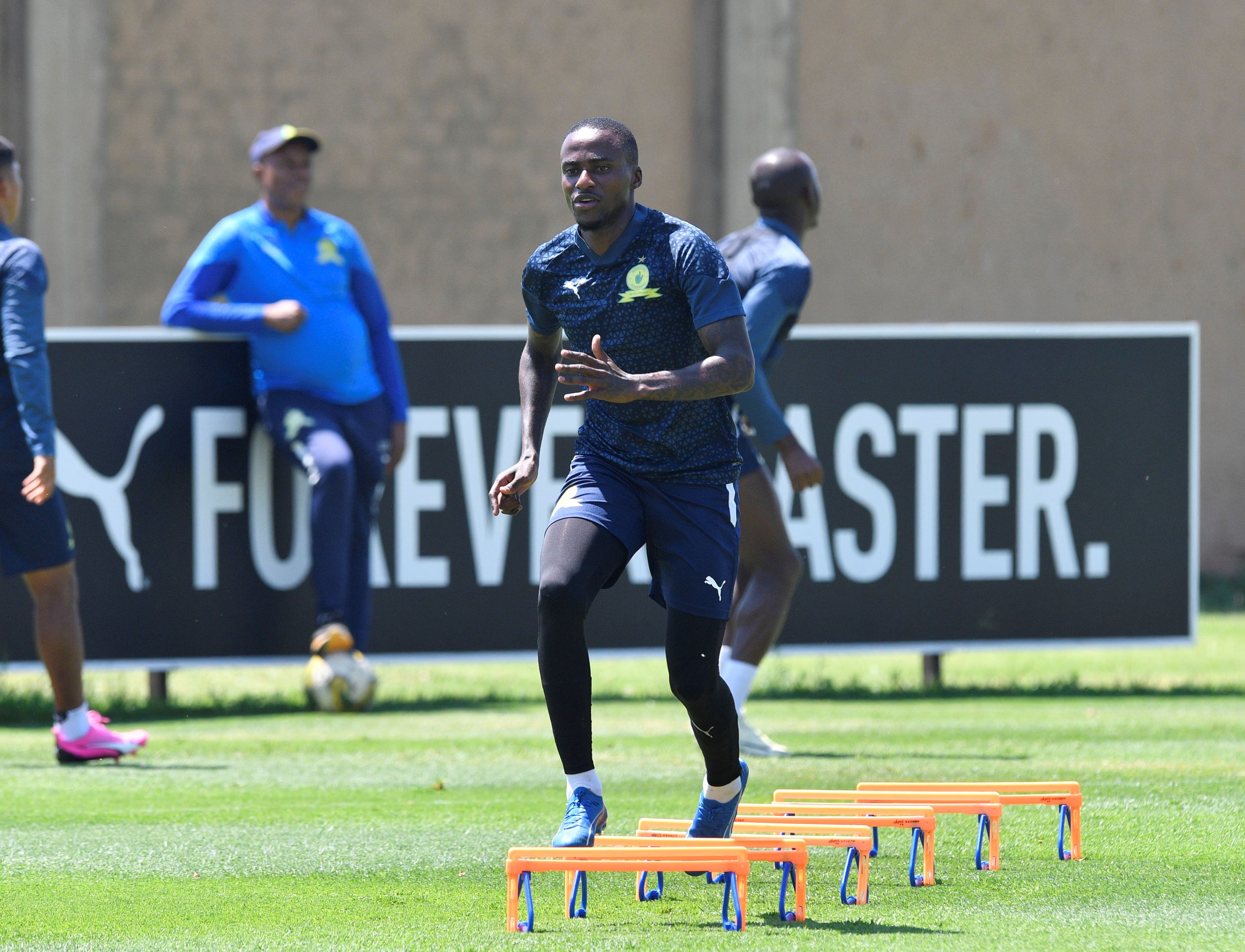 Mothibi: I Won’t Blame Pirates Fans If They Boo Lorch