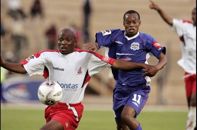 Ex-Stars' Player In Trenches